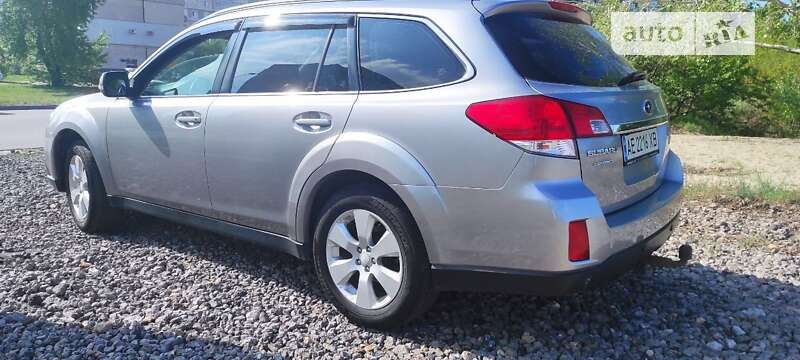 Subaru Legacy 2011