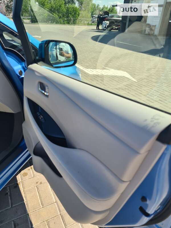 Nissan-18