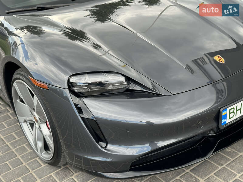 Porsche Taycan 2020