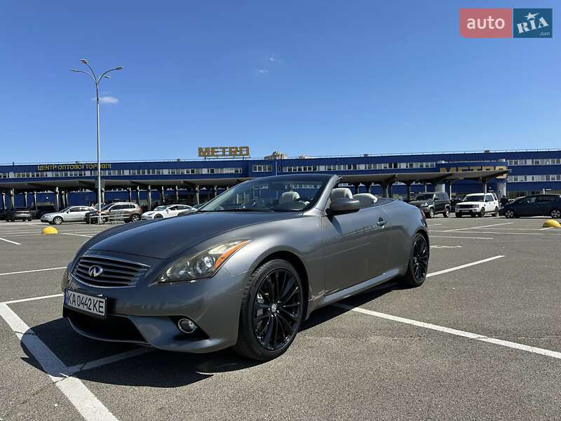 Infiniti G37 2011