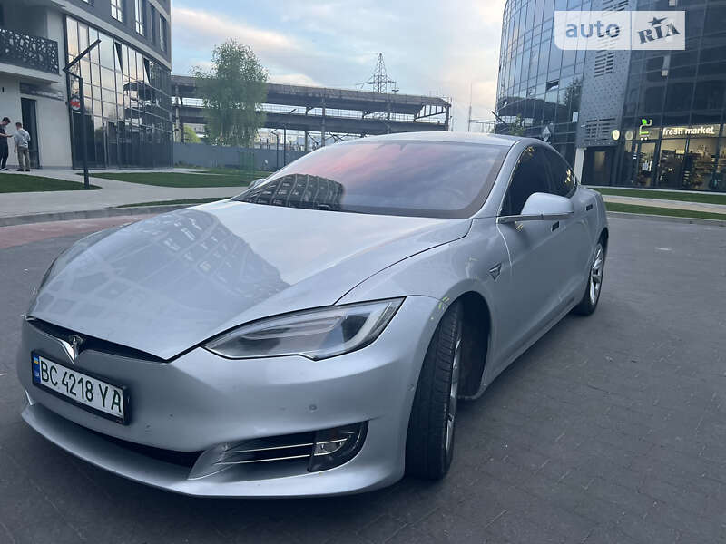 Tesla-18