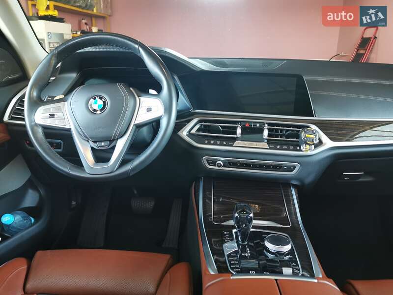 BMW X7 2020