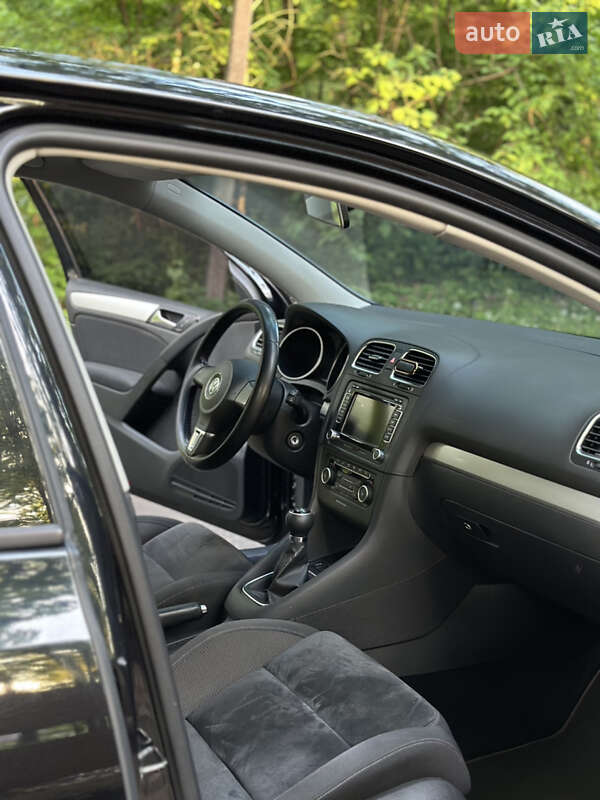 Volkswagen Golf 2011