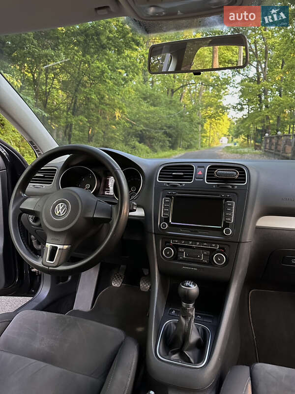 Volkswagen Golf 2011