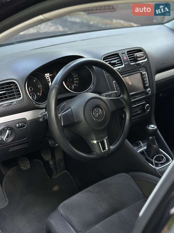 Volkswagen Golf 2011