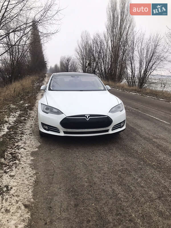 Tesla-14