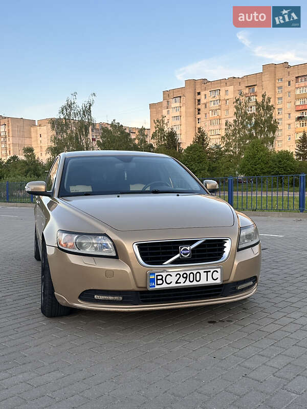 Volvo-4
