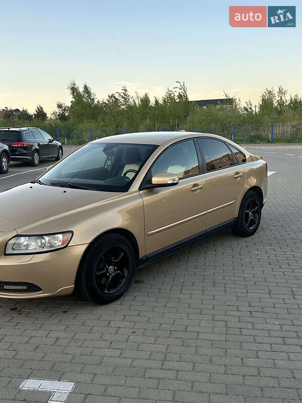 Volvo-9