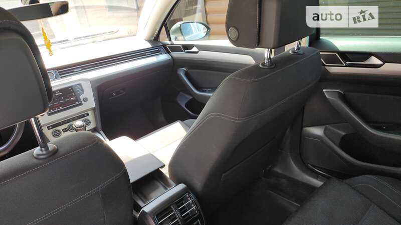 Volkswagen Passat 2015