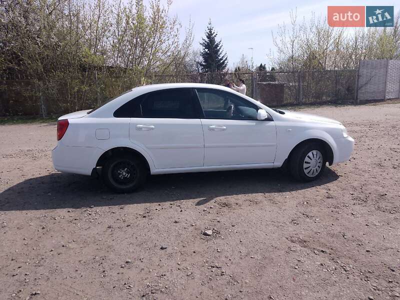 Chevrolet Lacetti 2012