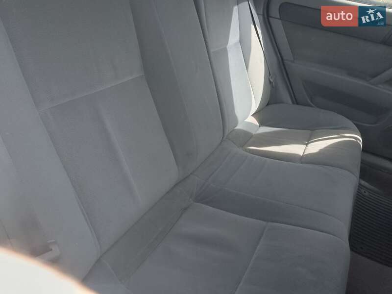 Chevrolet Lacetti 2012