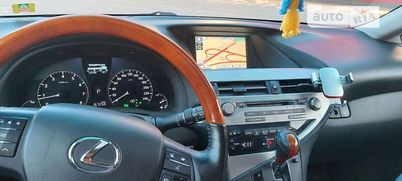 Lexus-9