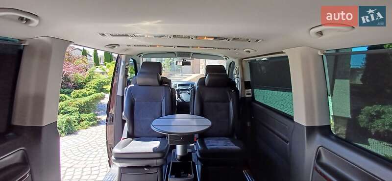 Volkswagen Multivan 2012