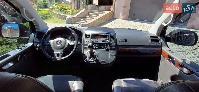 Volkswagen Multivan 2012