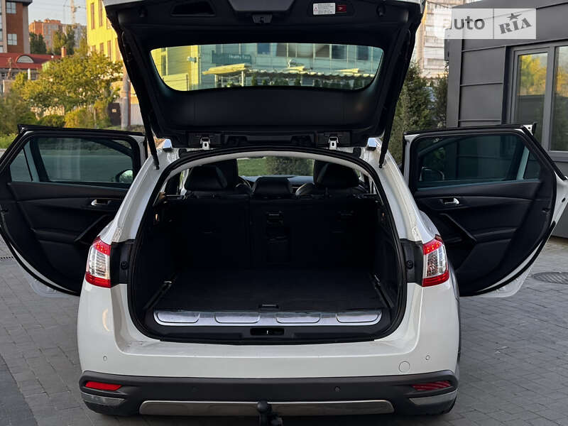 Peugeot 508 RXH 2012