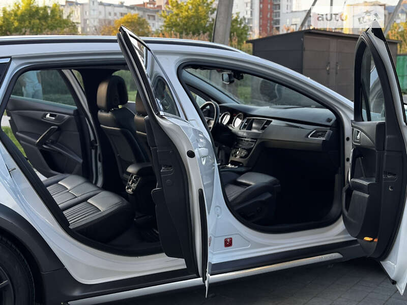 Peugeot 508 RXH 2012