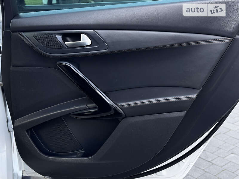 Peugeot 508 RXH 2012