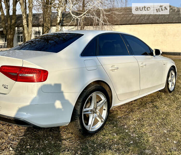 Audi A4 2014