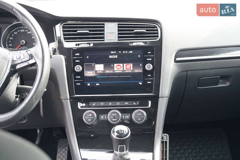 Volkswagen Golf 2017