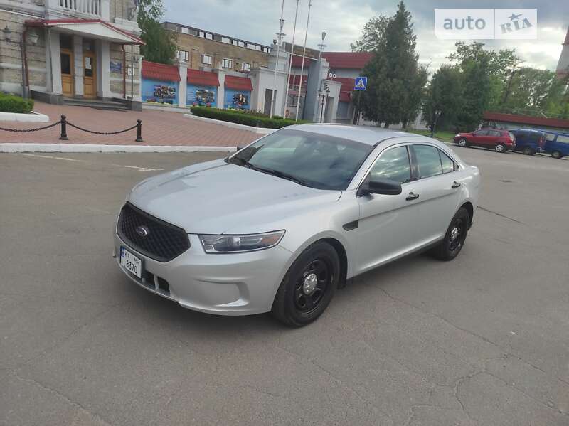 Ford Taurus 2019