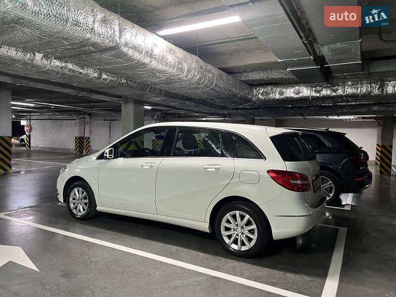 Mercedes-Benz B-Class 2013