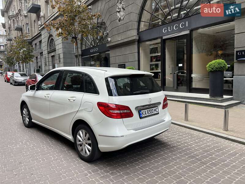 Mercedes-Benz B-Class 2013