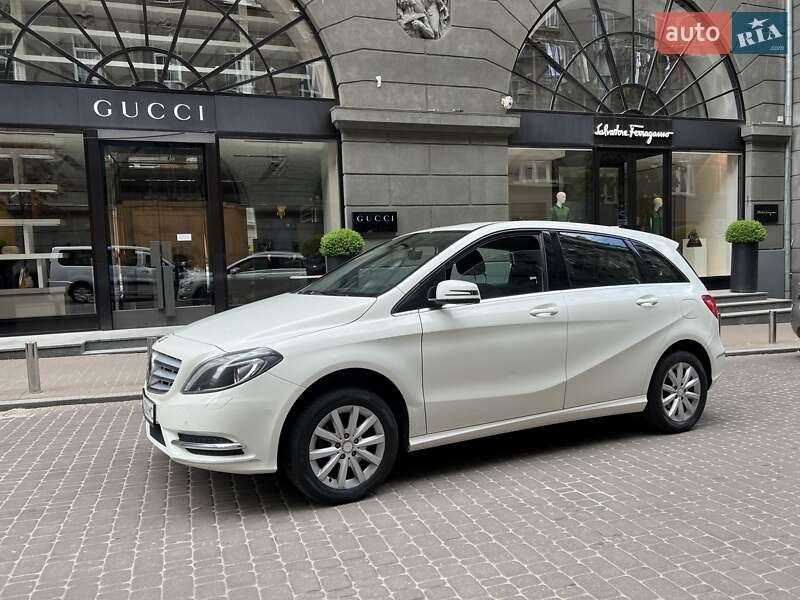 Mercedes-Benz B-Class 2013