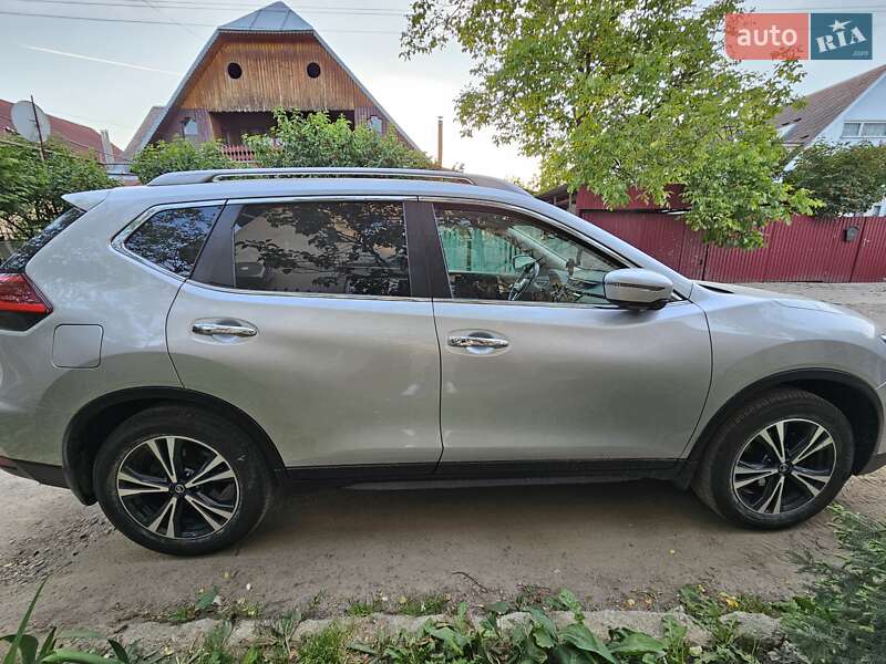 Nissan-0