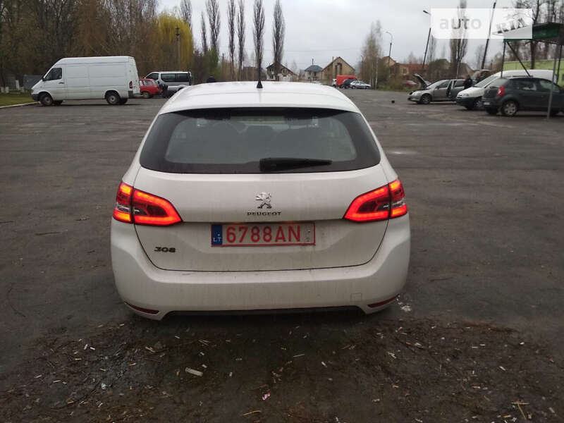 Peugeot 308 2015