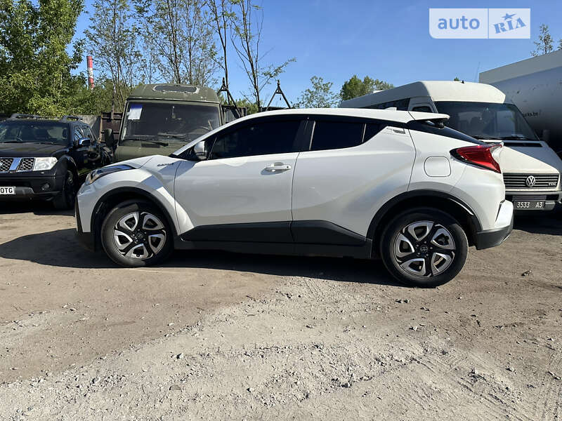 Toyota C-HR EV 2020