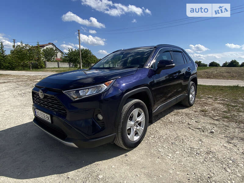 Toyota RAV4 2021