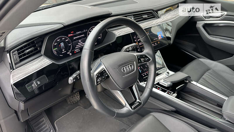 Audi-58