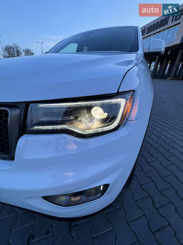 Jeep Grand Cherokee 2016