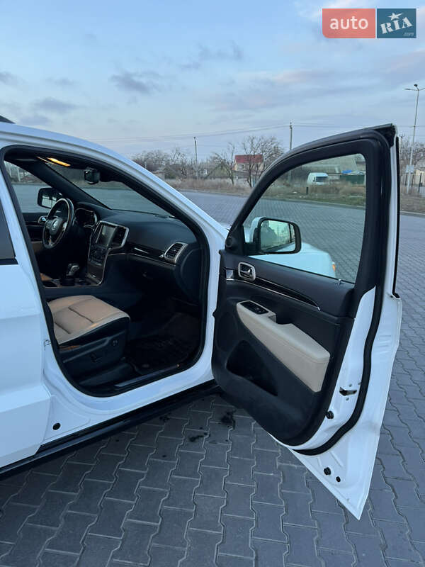 Jeep Grand Cherokee 2016