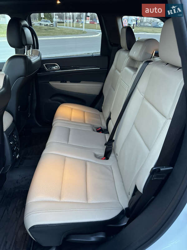 Jeep Grand Cherokee 2016