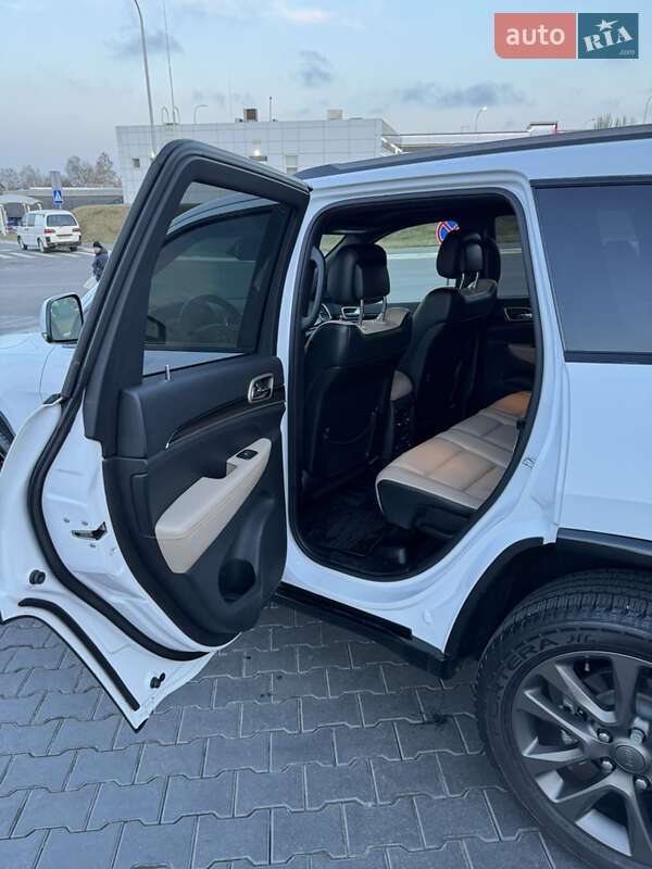 Jeep Grand Cherokee 2016