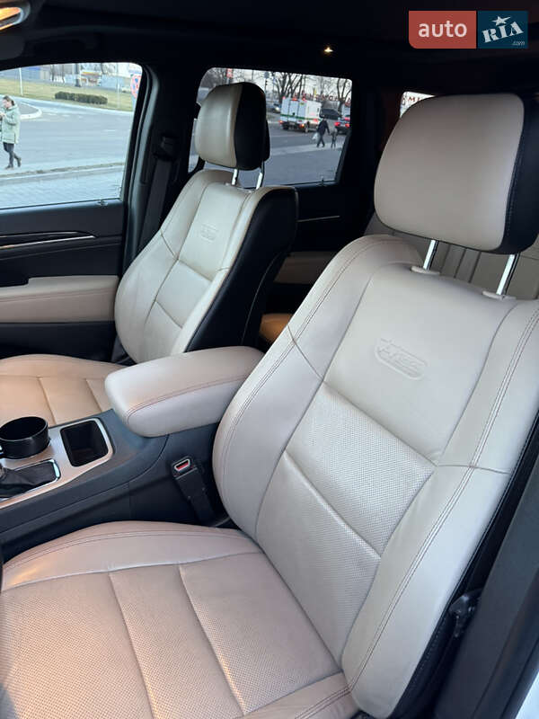 Jeep Grand Cherokee 2016