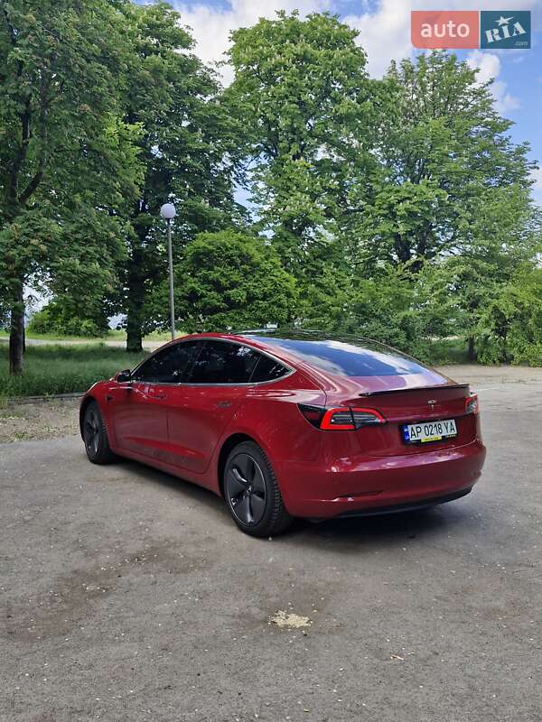 Tesla-3