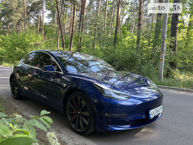 Tesla Model 3 2019