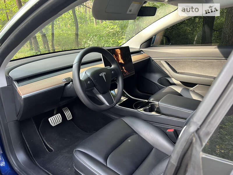 Tesla Model 3 2019