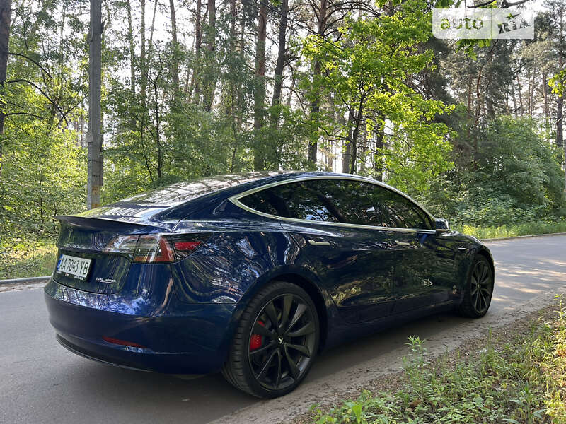 Tesla Model 3 2019