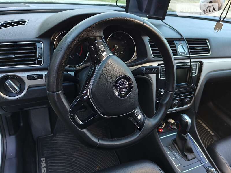 Volkswagen Passat 2016