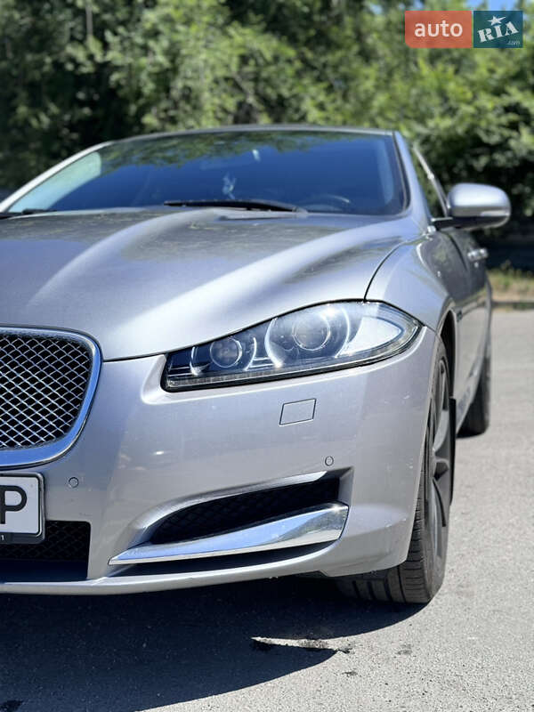 Jaguar XF 2012