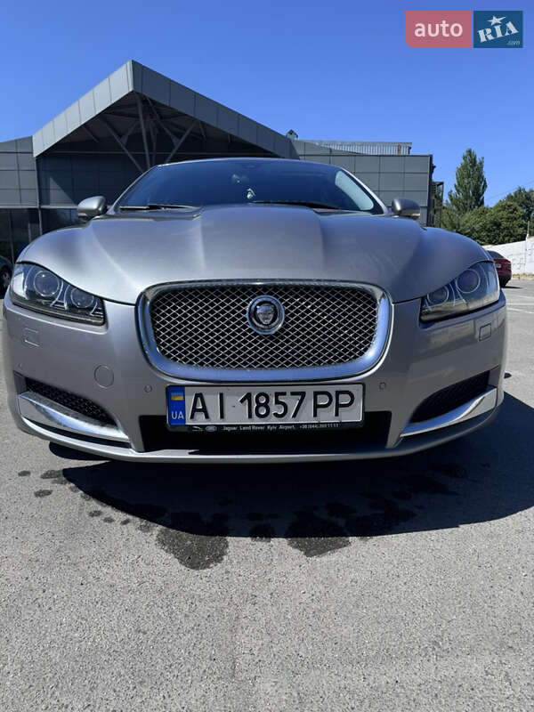 Jaguar XF 2012