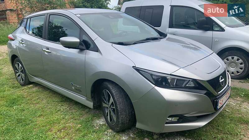 Nissan-11