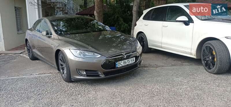 Tesla-9