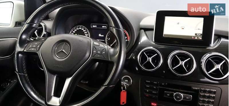Mercedes-Benz B-Class 2013