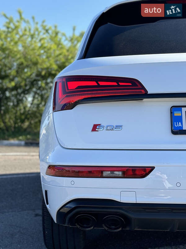 Audi SQ5 2019
