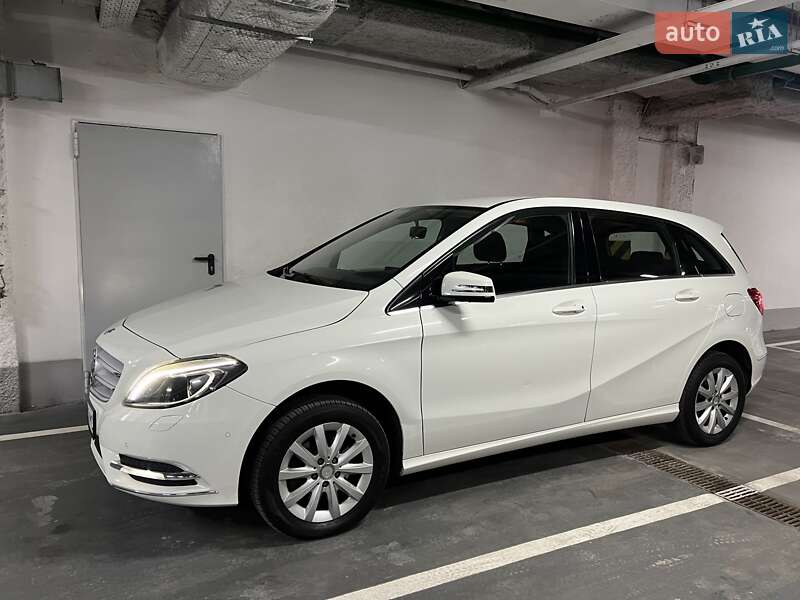 Mercedes-Benz B-Class 2013