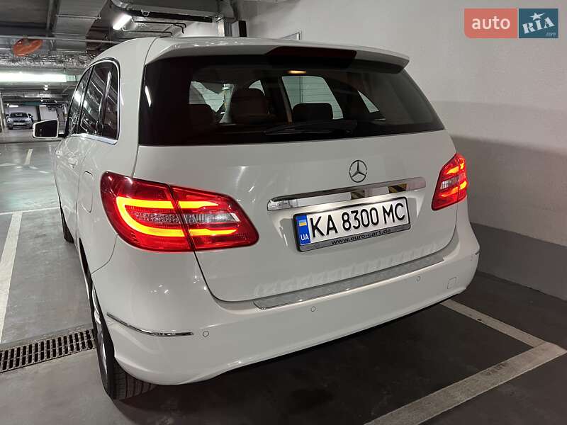 Mercedes-Benz B-Class 2013